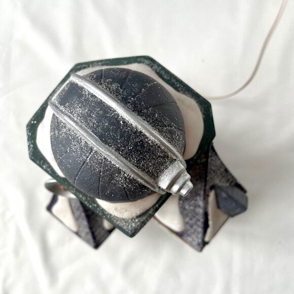 Department 56 North Pole Series Weather and Time Observatory Lighted 56.56385 - Picture 3 of 14